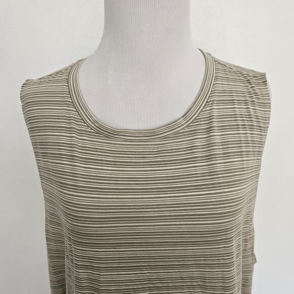 NEW Athleta Cloudlight Striped Muscle Tank Relaxed Olive Plus Size Women 2X - Picture 5 of 11